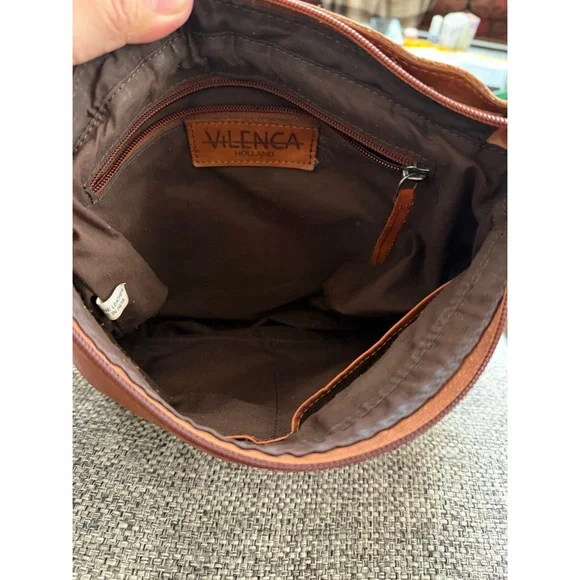 Chic Tan Woven Crossbody Leather Bag - Picture 8 of 8